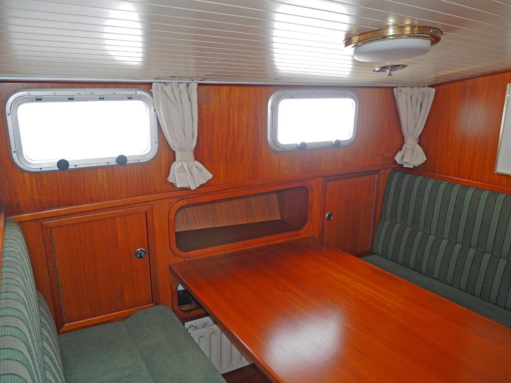 Fore ship, Accommodation